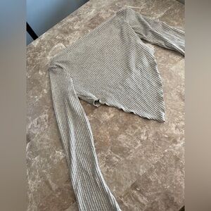 Beige Ribbed Women's Long Sleeve Crop Top